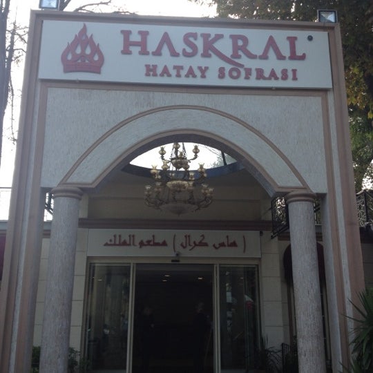 Photo taken at Haskral Hatay Sofrası by W R. on 10/27/2012