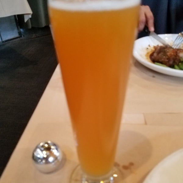 Photo taken at Faultline Brewing Company by beno h. on 12/11/2019