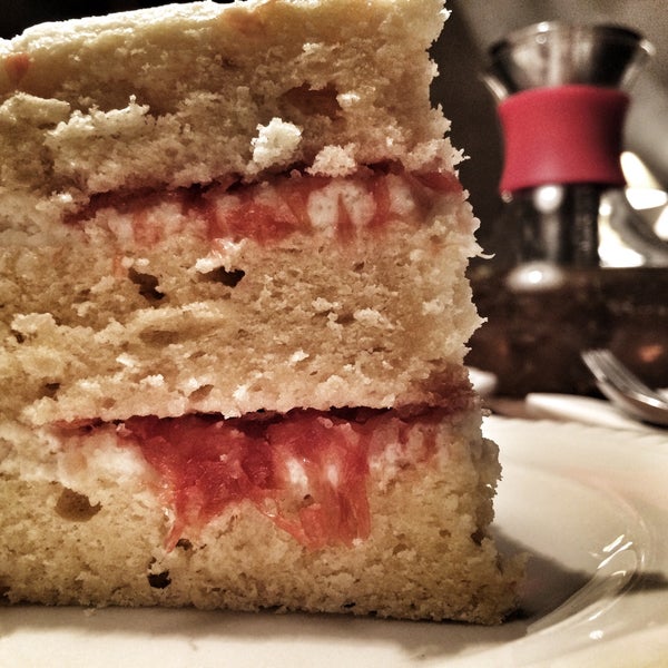 3/10/2015에 Andrii님이 DoubleDecker Cake &amp; Coffee에서 찍은 사진