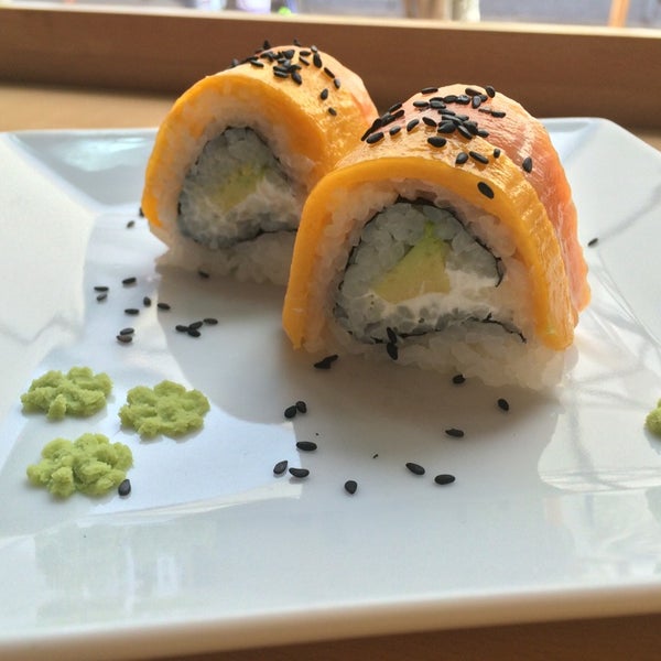 Photo taken at Natural Wok + Sushi Bar by L. D. on 7/7/2014