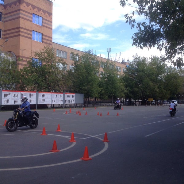 Автошкола алгоритм. Досааф измайловский проезд. Тир измайлово досааф. Алгоритм измайловский проезд 11 автошкола. Автошкола досааф москва.