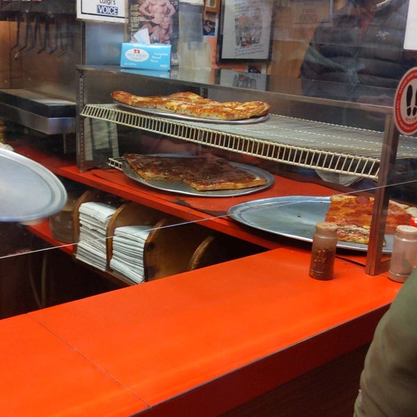 11/30/2021 tarihinde Michael L.ziyaretçi tarafından Luigi&#39;s Pizza'de çekilen fotoğraf