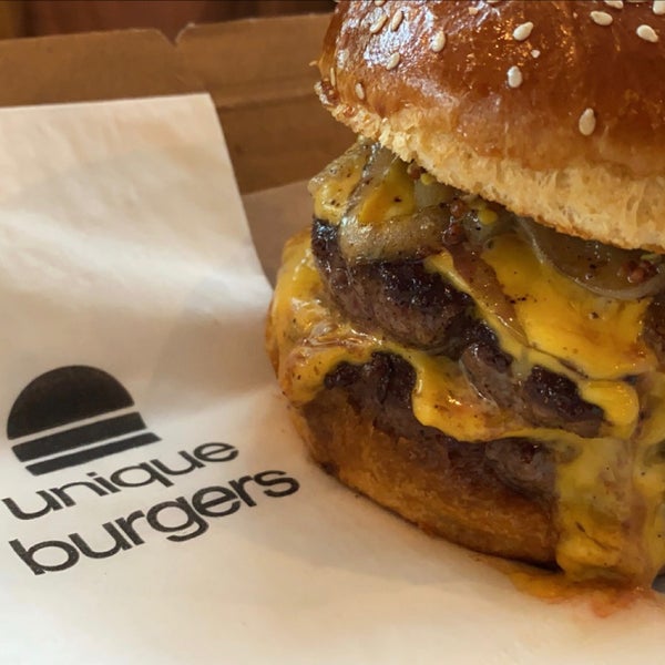 6/21/2020에 Berkin S.님이 Unique Burgers에서 찍은 사진