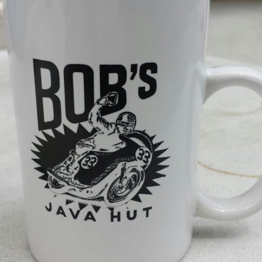 Foto tirada no(a) Bob&#39;s Java Hut por Hannah F. em 7/14/2014