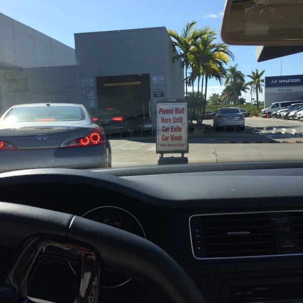 Rick Case Volkswagen Weston 2 tips from 154 visitors