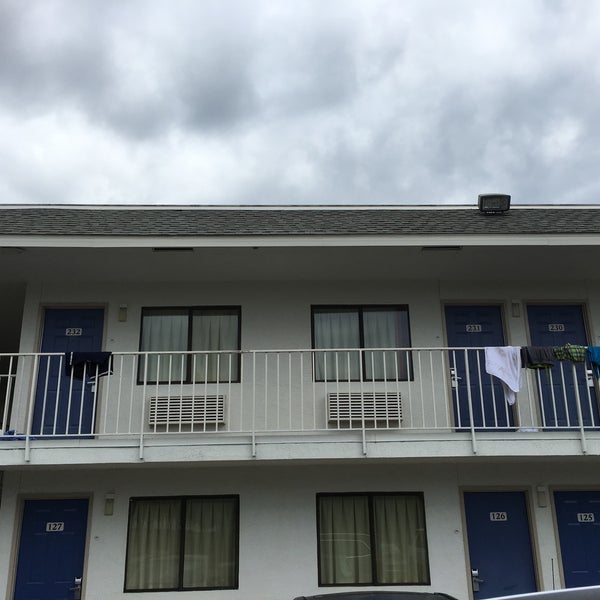 Photos At Motel 6 4 Tips From 52 Visitors - 