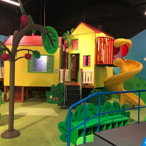 Peppa Pig play center to replace Rainforest Cafe at Woodfield