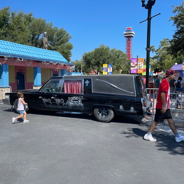 Photo taken at Six Flags Over Texas by Ted R. on 8/30/2022