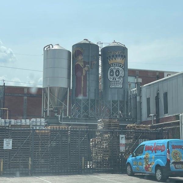 Foto scattata a Saint Arnold Brewing Company da Ted R. il 5/28/2023