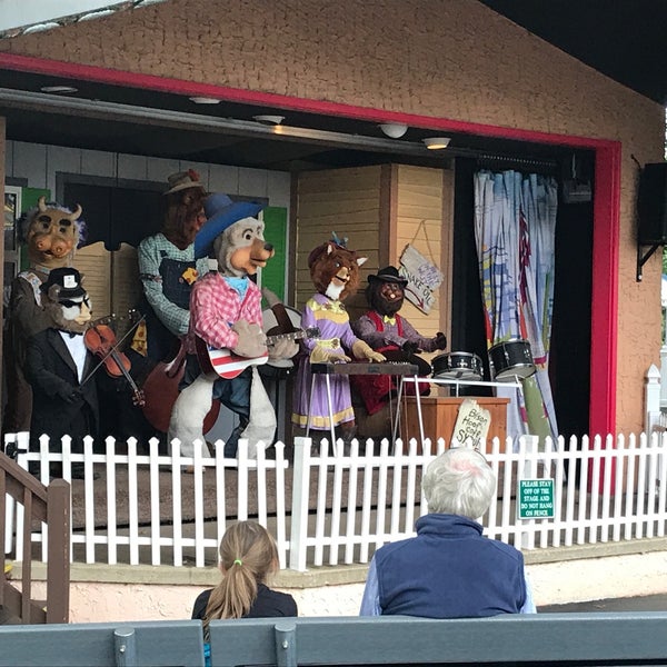 Das Foto wurde bei Dutch Wonderland von Ted R. am 10/13/2019 aufgenommen