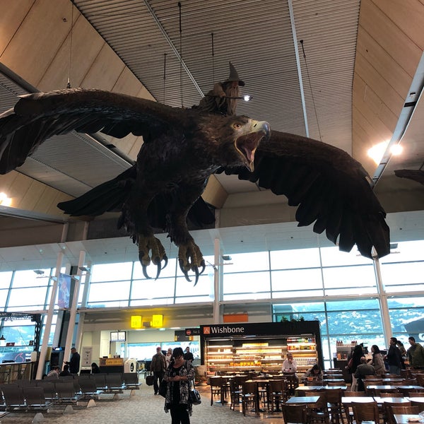 3/24/2018 tarihinde Rich B.ziyaretçi tarafından Domestic Terminal'de çekilen fotoğraf