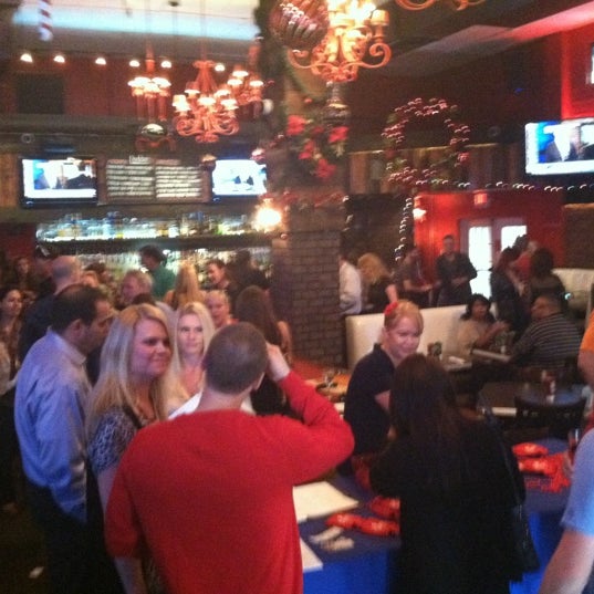 Foto tomada en Lodge Restaurant &amp; Bar  por Alberto B. el 12/5/2012