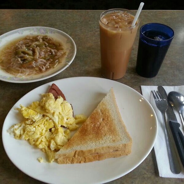 Ming's Noodle Cafe 明記粥麵茶餐廳 21 ทิปส์ จาก ผู้เยี่ยม 442 คน