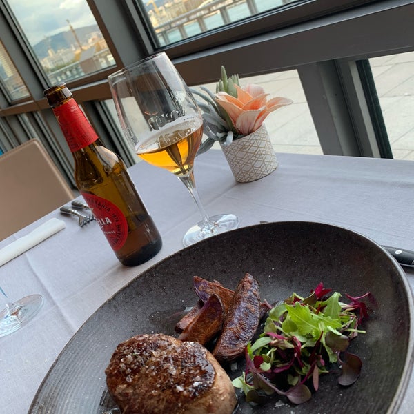 Photo prise au Restaurante WTC Club Meet&amp;Eat par Alèxia S. le11/17/2019