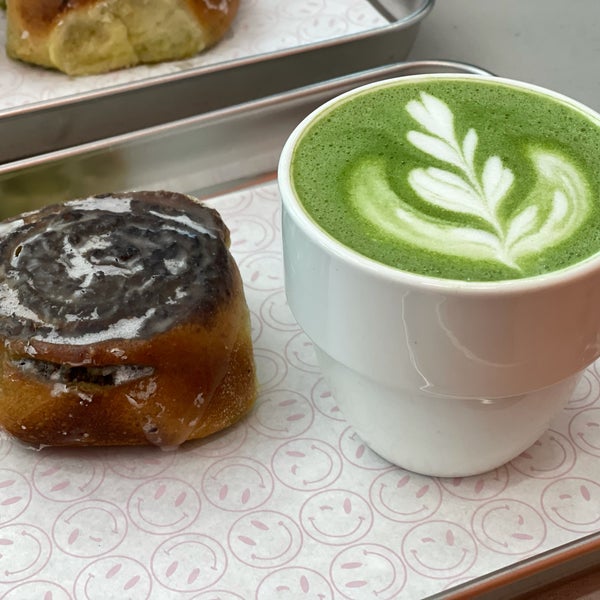 Though I’m not a fan of vegan pastries, I must say I found all of them really good, tasty and moisty. Different matcha drinks, a paradise for matcha lovers! Excellent matcha latte👌🏻💚