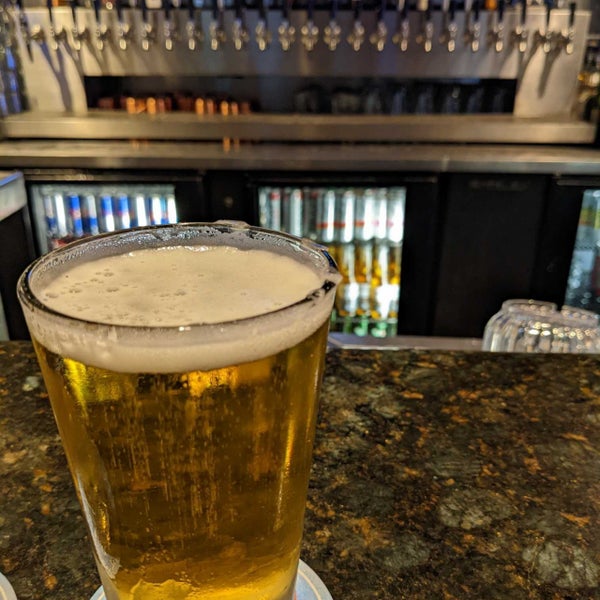 The Spot Sports Bar & Grill Bar