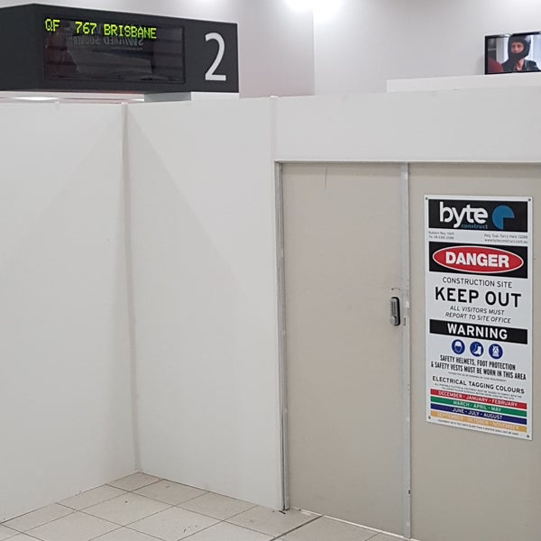 Baggage claim 2 Baggage Claim