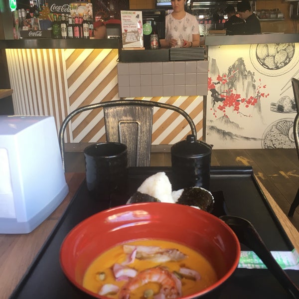 Umami Ramen Club заказать доставку еды. Меню ресторана "Umami Ramen Club" во Вла