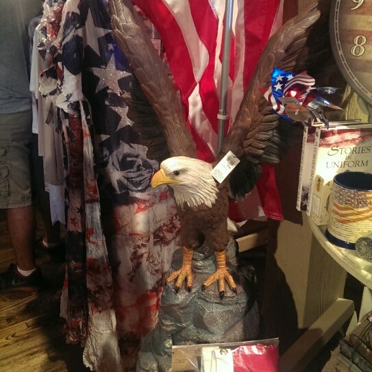 Cracker barrel eagle statue