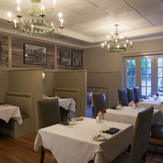 Foto diambil di Circa 1886 Restaurant oleh Circa 1886 Restaurant pada 3/18/2015