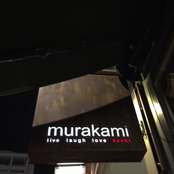รูปภาพถ่ายที่ Murakami โดย Dasha B. เมื่อ 1/16/2015
