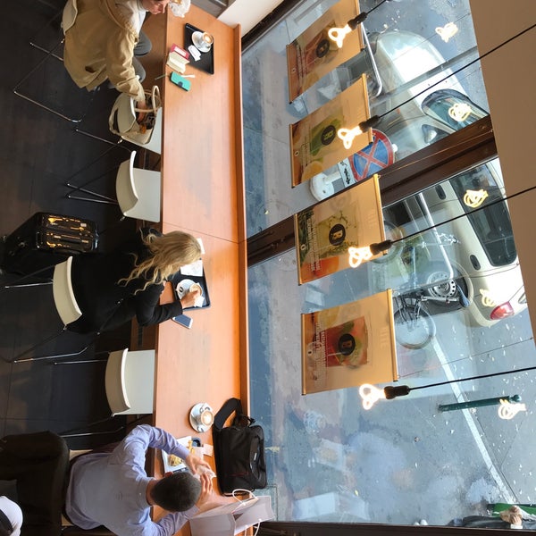 10/20/2017にDalocskaがBITE Bakery Caféで撮った写真