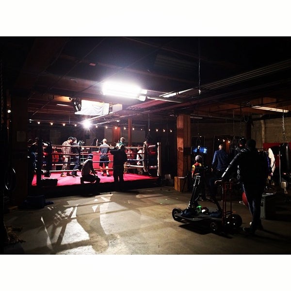 รูปภาพถ่ายที่ Seattle Boxing Gym โดย Isaiah L. เมื่อ 1/5/2014