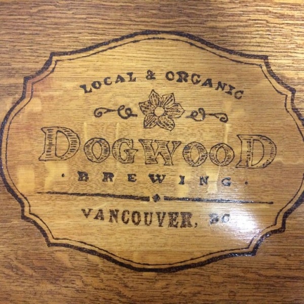 รูปภาพถ่ายที่ Dogwood Brewery โดย Oh Beautiful Beer เมื่อ 10/15/2016