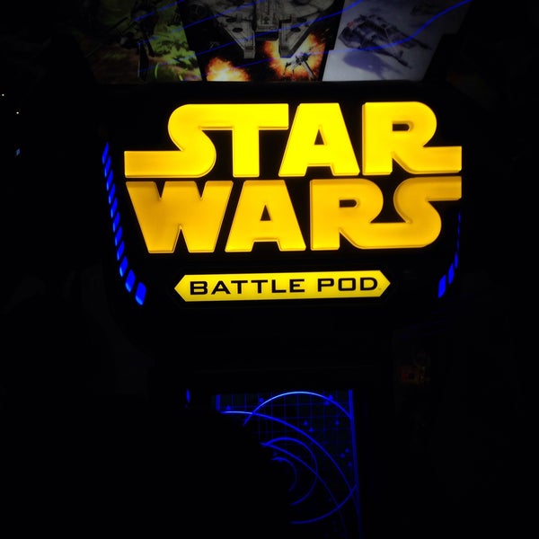 Photo taken at Dave &amp; Buster&#39;s by Fes82 on 3/15/2015