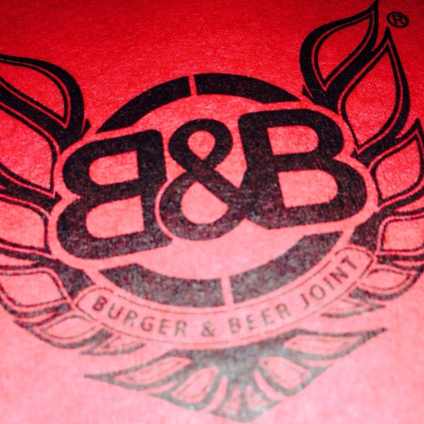 Photo taken at Burger &amp; Beer Joint by Chris A R. on 5/21/2014