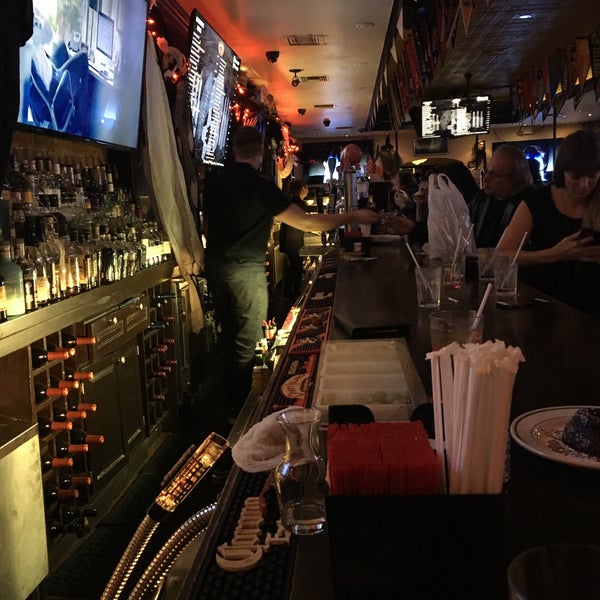 10/28/2017にEbbie A.がDalton&#39;s Bar &amp; Grillで撮った写真