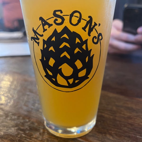 Photo taken at Masons Brewing Company by Melissa on 6/13/2022