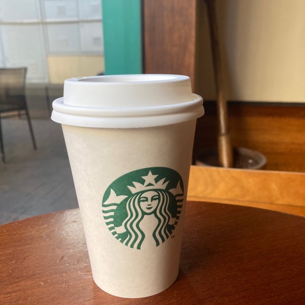 Foto tirada no(a) Starbucks por Daniel A. em 8/17/2023