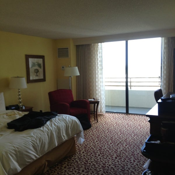 Photo taken at Fort Lauderdale Marriott North by Mike D. on 7/7/2013