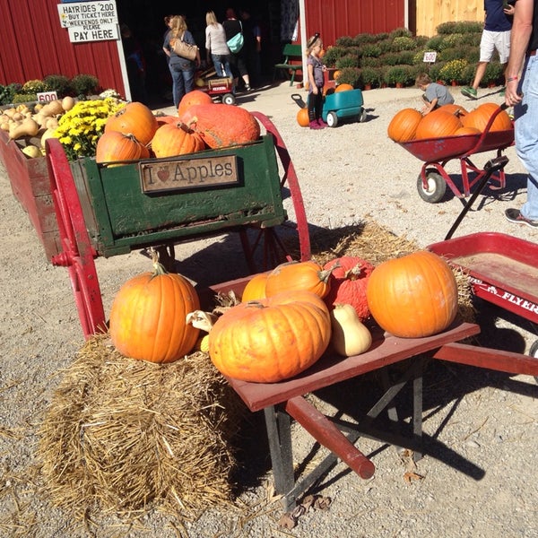 Photos at Gust Bros Pumpkin Farm - 13639 Mulberry Rd