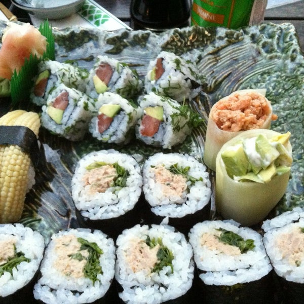 10/28/2013にIbiがBambuszliget Japán Étterem &amp; Sushi Bárで撮った写真