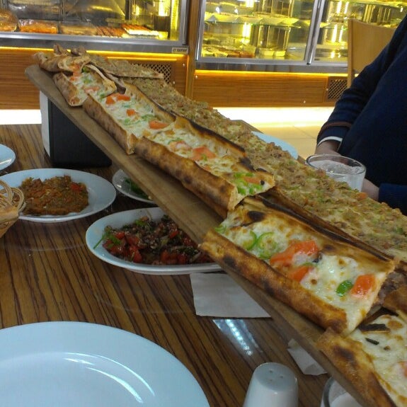 Erkonyalılar Etli Ekmek Kocaeli�de Pideci