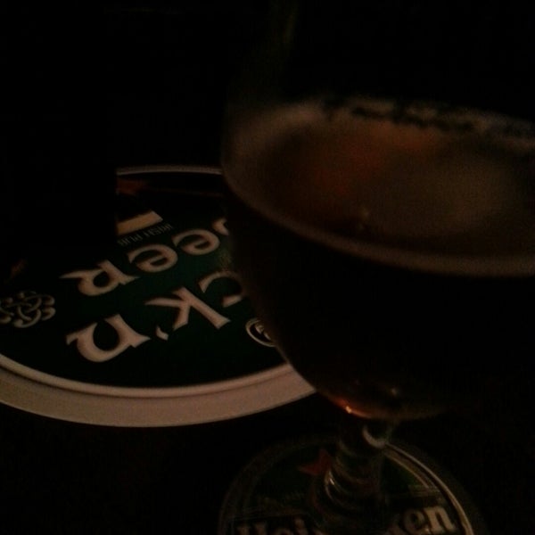 Photo taken at Rock&#39;n Beer Irish Pub by Guilherme H. on 11/19/2014