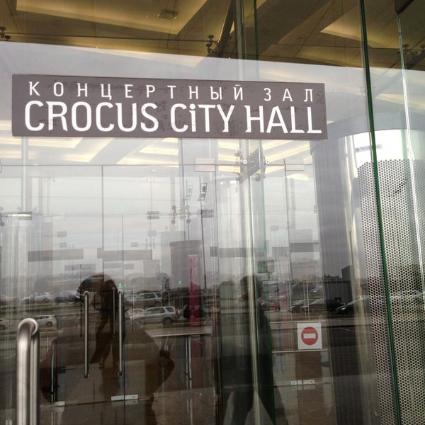 Foto tirada no(a) Crocus City Hall por Juliet A. em 4/28/2013