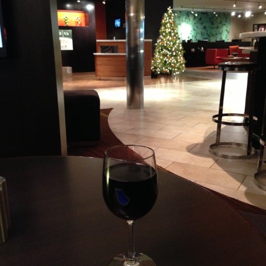Photo taken at Courtyard by Marriott Baltimore BWI Airport by Wayne F. on 12/14/2012