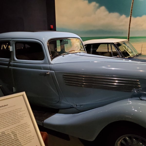Foto scattata a The Antique Automobile Club of America Museum da Rich N. il 11/1/2019