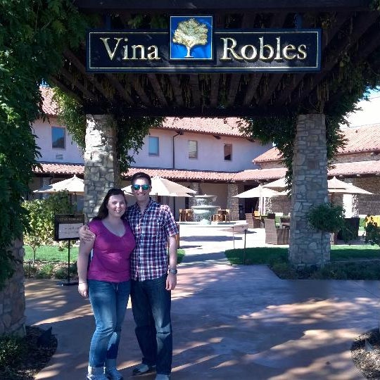 Foto diambil di Vina Robles Vineyards &amp; Winery oleh LeiChat pada 10/11/2014