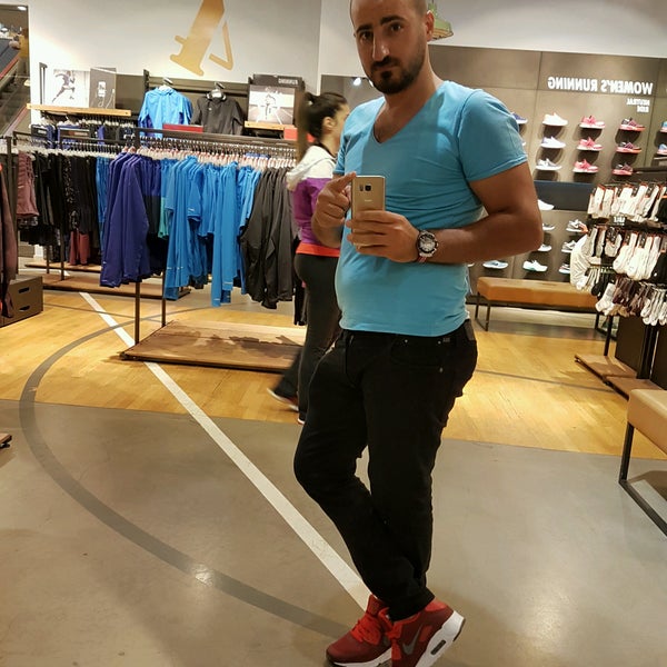 Nike 2 tavsiye da foto raflar