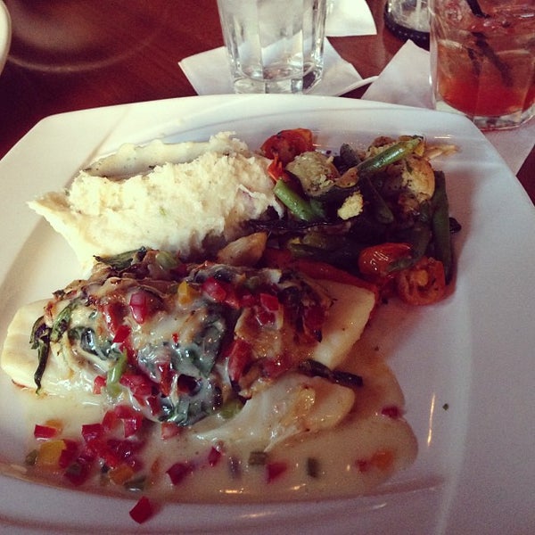 Photos at Salt Creek Grille Valencia, CA