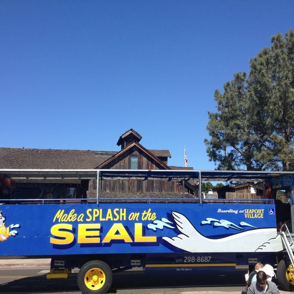 รูปภาพถ่ายที่ San Diego SEAL Tours โดย Frank B. เมื่อ 4/17/2013
