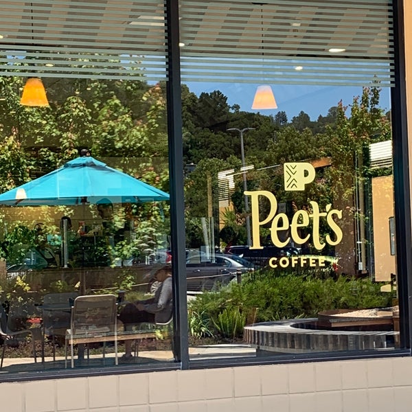 Photo taken at Peet&#39;s Coffee &amp; Tea by Howard C. on 6/1/2019