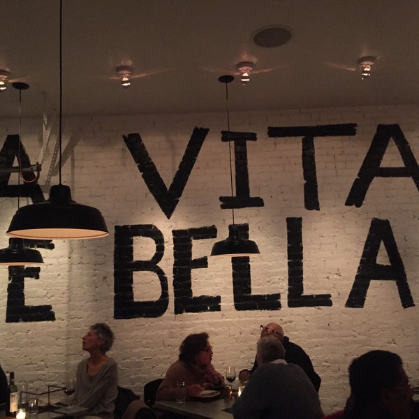 2/18/2016 tarihinde Sebastian I.ziyaretçi tarafından Pizzeria Sirenetta'de çekilen fotoğraf