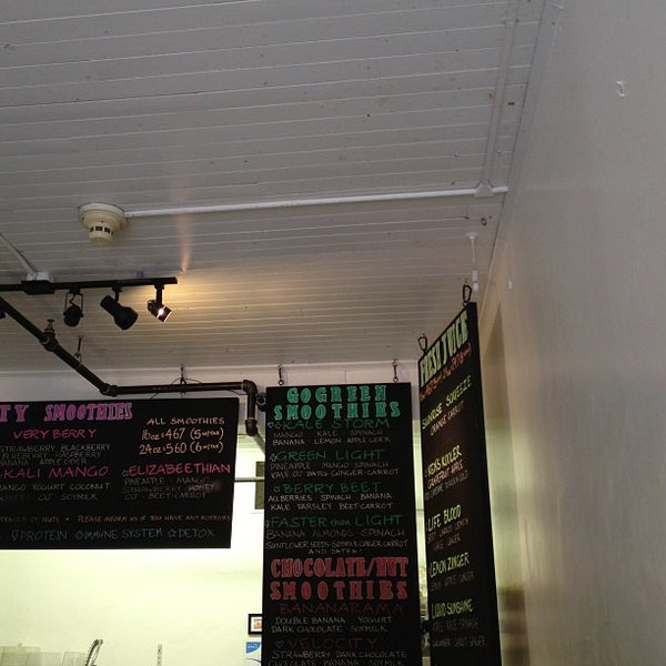 Maine Squeeze Juice Cafe Juice Bar in Downtown Portland