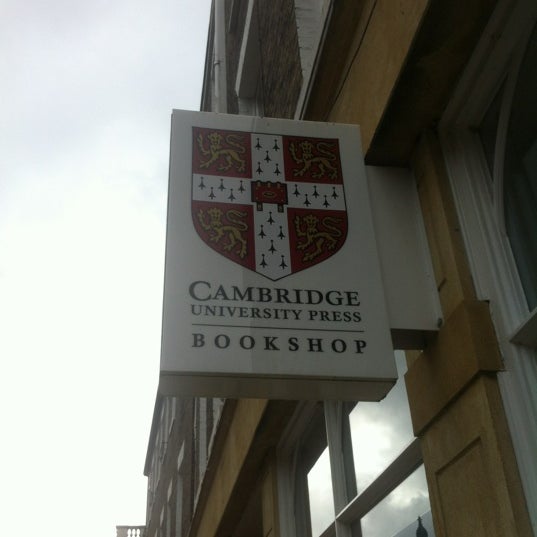 Photo prise au Cambridge University Press Bookshop par David Z. le10/26/2012