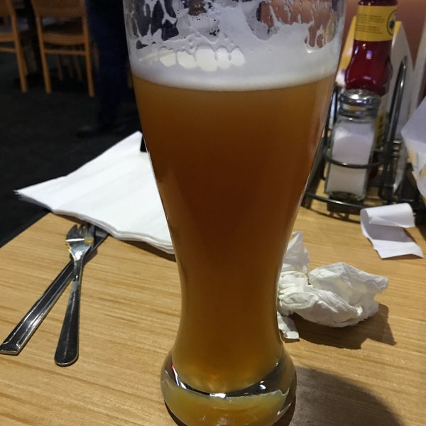 Buffalo Wild Wings Central Omaha'da Kanatçı